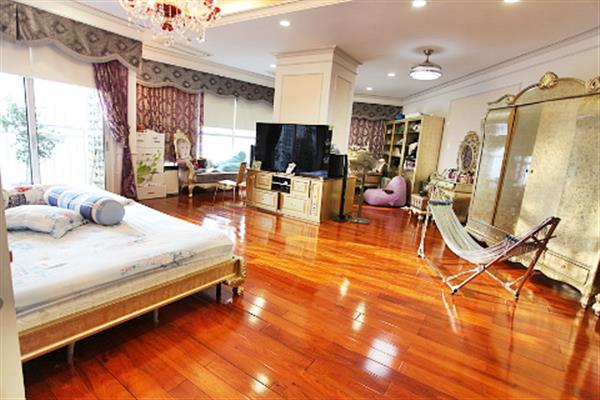 Luxury & large penthouse apartment in Keangnam, Nam Tu Liem, Hanoi