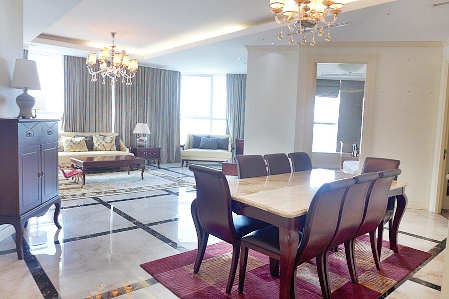 Big size, classical 3 bedroom apartment for rent in Keangnam Hanoi