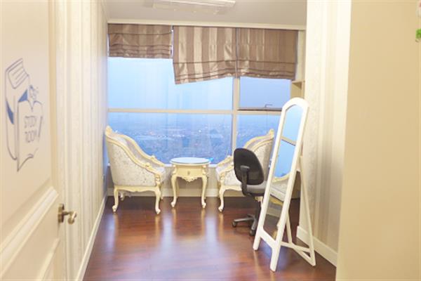 Royal 3 bedroom apartment for lease in Keangnam Hanoi