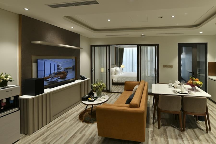 Luxury modern 01 bedroom apartment for rent in Grandeur Giang Vo. high floor.