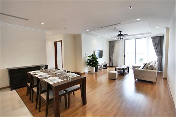 Luxurious apartment 3 bedrooms for rent in Vinhomes Nguyen Chi Thanh