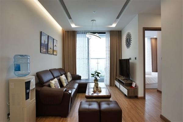 Modern high-end furniture 02 bedroom apartment for rent in Metropolis. High floor