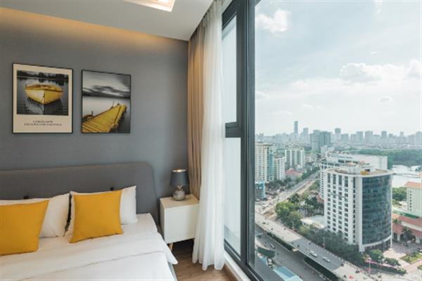 Modern design 02 bedroom apartment in Vinhomes Metropolis, High floor good view