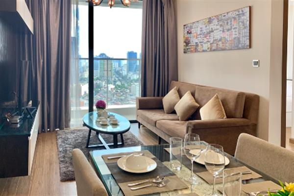 Vinhomes Metropolis: Quiet and high floor 02 bedroom apartment for rent. Good view