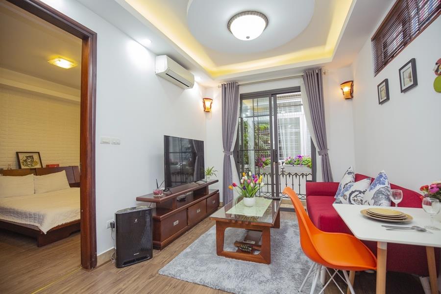 Unique colorful 01 bedroom apartment for rent in Dao Tan, Ba Dinh dist.