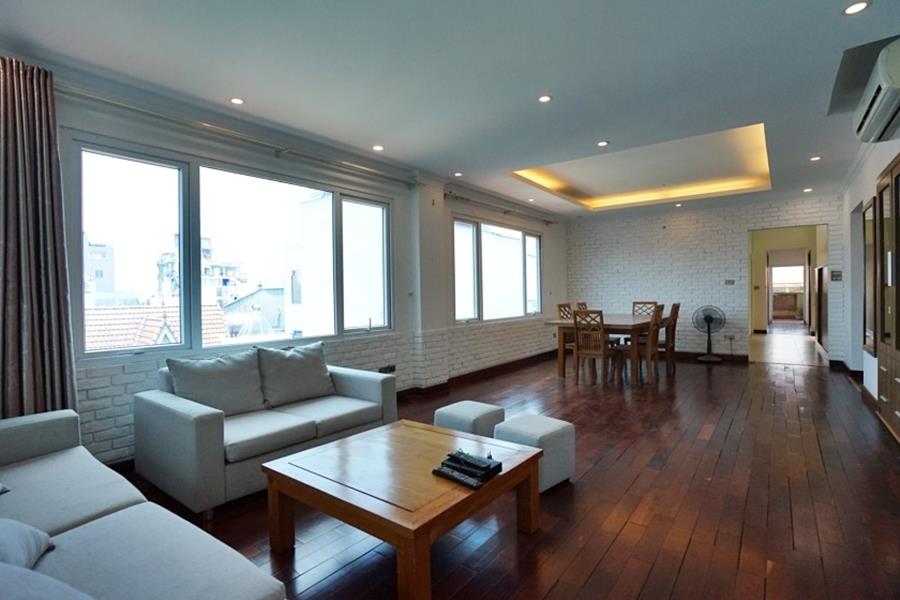 Top floor spacious & bright 03 bedroom apartment for rent in To Ngoc van street