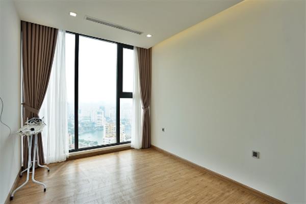 Vinhomes Metropolis: High floor 03 bedroom apartment for rent. with Giang Vo Lakeview