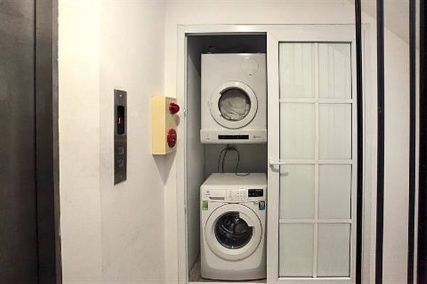 Elegant, stunning 03 bedroom apartment for rent in Xom Chua. High floor