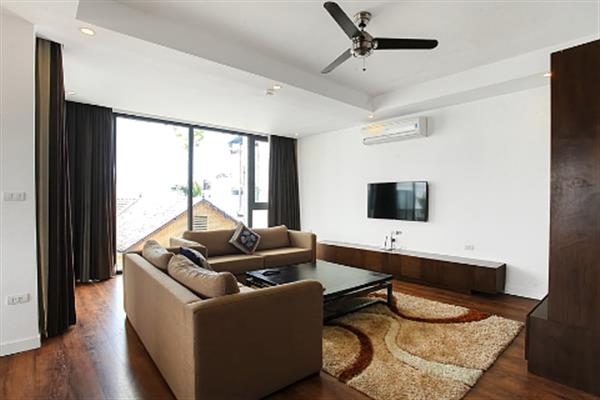 Elegant, stunning 03 bedroom apartment for rent in Xom Chua. High floor