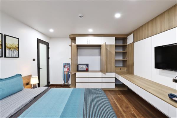 Bright and cozy 02 bedrooms apartment on Xuan La,Tay Ho dist.