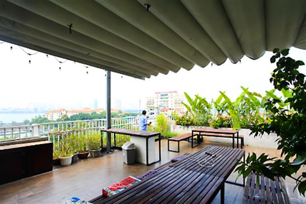 Natural light 03 bedroom apartment in To Ngoc Van, Beautiful rooftop.