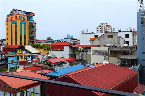 Brand New & Open View 02 bedroom apartment for rent in Doi Can, Ba Dinh dist.