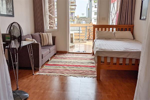 Airy & Open view studio apartment for rent in Tu Hoa. Nice terrace