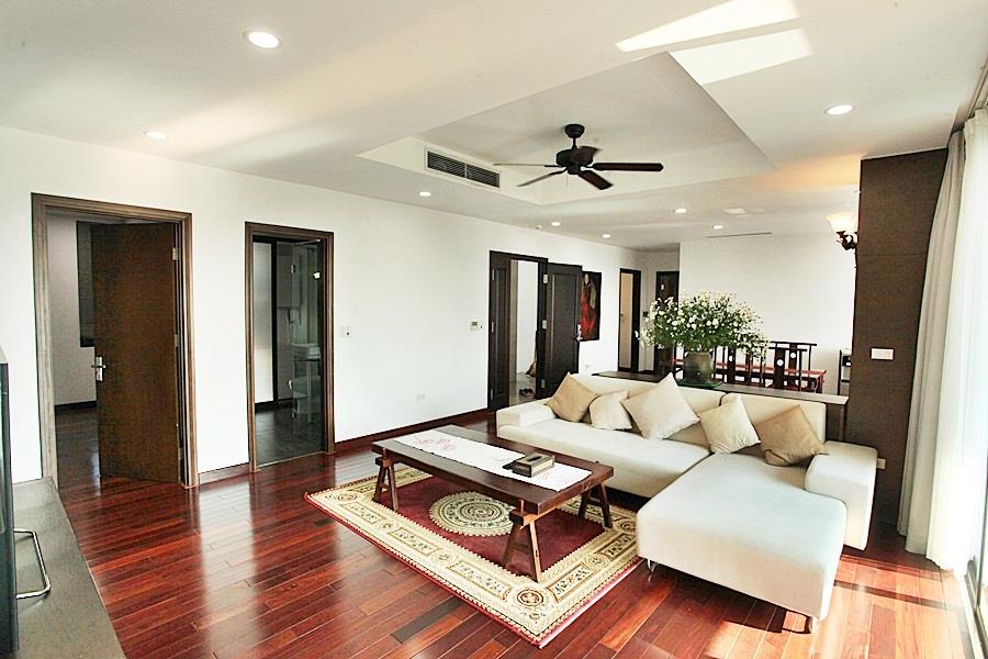 High floor beautiful view 3+1 bedroom apartment on Dang Thai Mai Street.