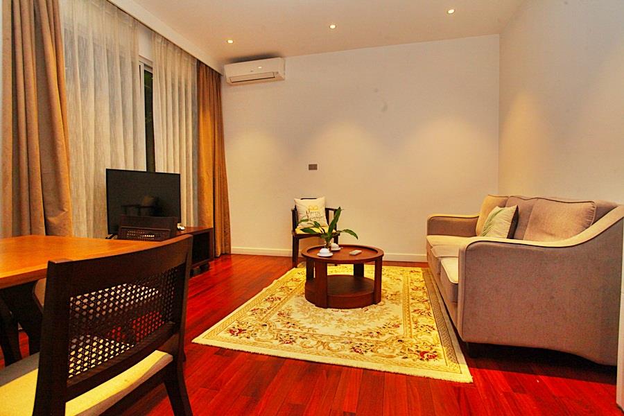 Ground floor apartment in quiet alley of Xom Chua Area. Fully furnish