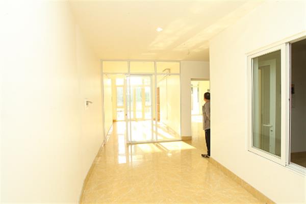 Spacious unfurnished house on Nghi Tam street for rent.