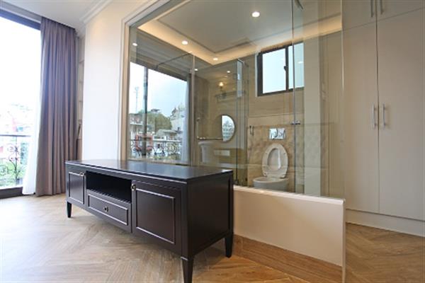 High quality 2 bedroom apartment in Tay Ho area, balcony & lake view