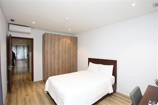 Lake view 2-bedroom apartment near Sheraton Hotel on Tu Hoa Street.