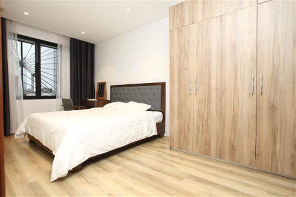 Lake view 2-bedroom apartment near Sheraton Hotel on Tu Hoa Street.