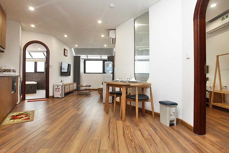 Bright & modern 1-bedroom apartment for expert in Dao Tan street, Ba Dinh