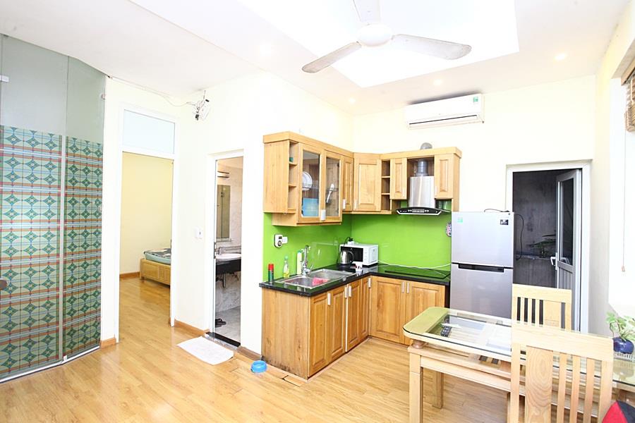 Budget 01 bedroom apartment in Tu Hoa street for rent