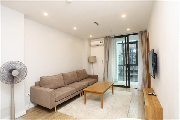 Beautiful serviced apartment 2 bedroom apartment in Kim Ma Thuong street.