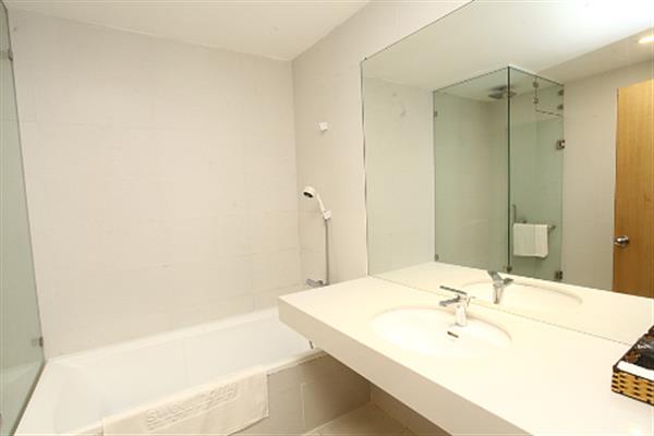 Beautiful serviced apartment 2 bedroom apartment in Kim Ma Thuong street.