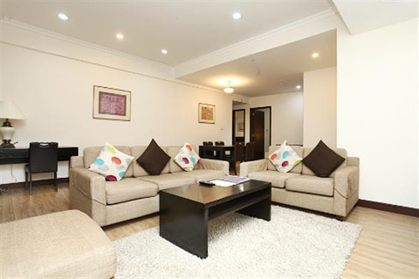 Diamond Westlake Suites: Excutive 03 bedroom Villa for rent on Tay Ho street.