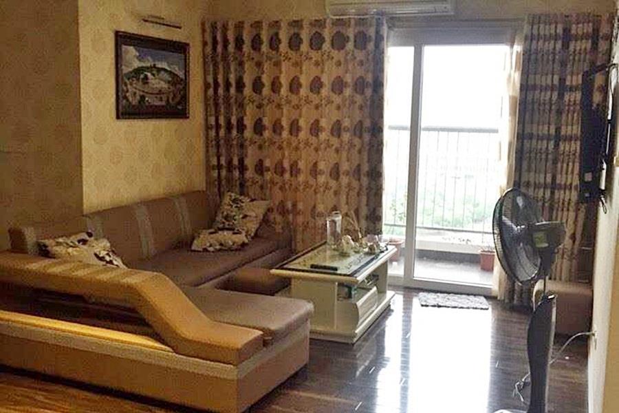 Quiet and airy apartment for rent in Golden Palace