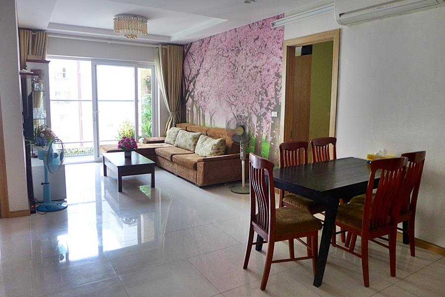 High floor apartment with 3 bedrooms for rent in Golden Palace