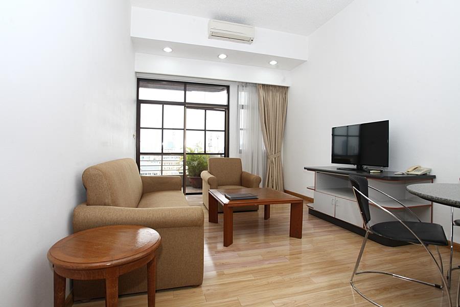 Oriental Palace: Fully furnished Suite 2 bedroom apartment for rent in Hanoi,full Utilities