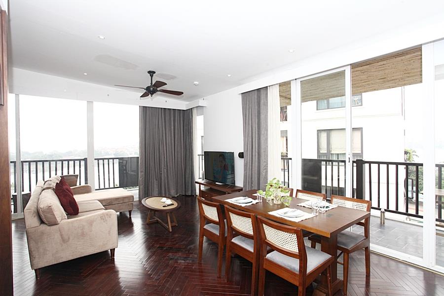 Water front 02 bedroom apartment in Xom Chua, direct car access