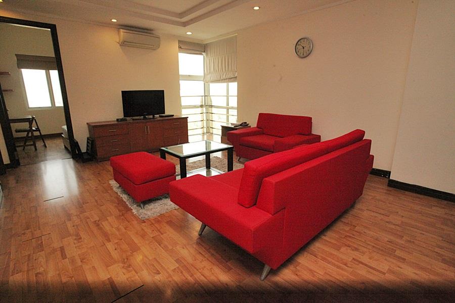 Open view 3-bedroom apartment for rent in Ciputra, high floor, balcony