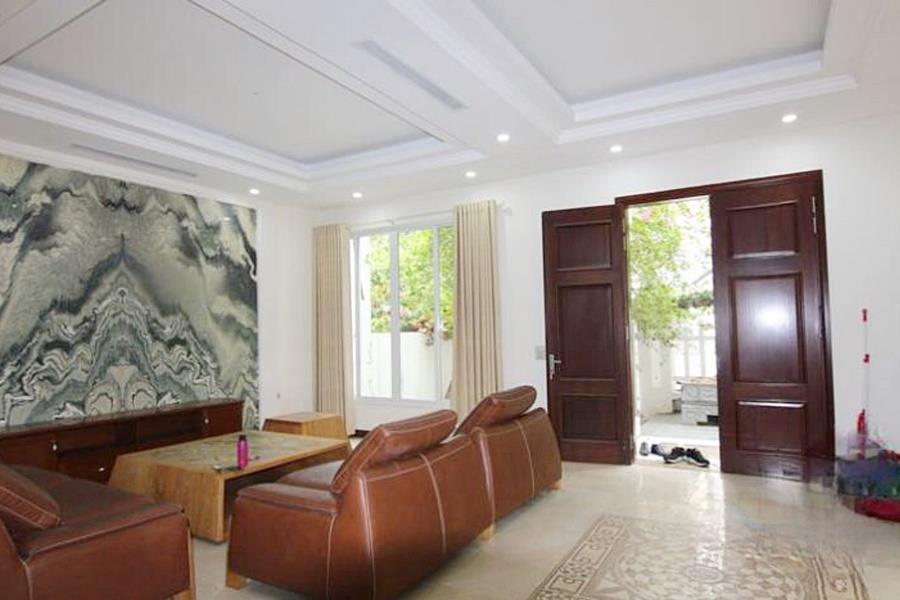 Vinhomes Riverside Hanoi: Cozy & Modern 04 bedroom house in Anh Dao area