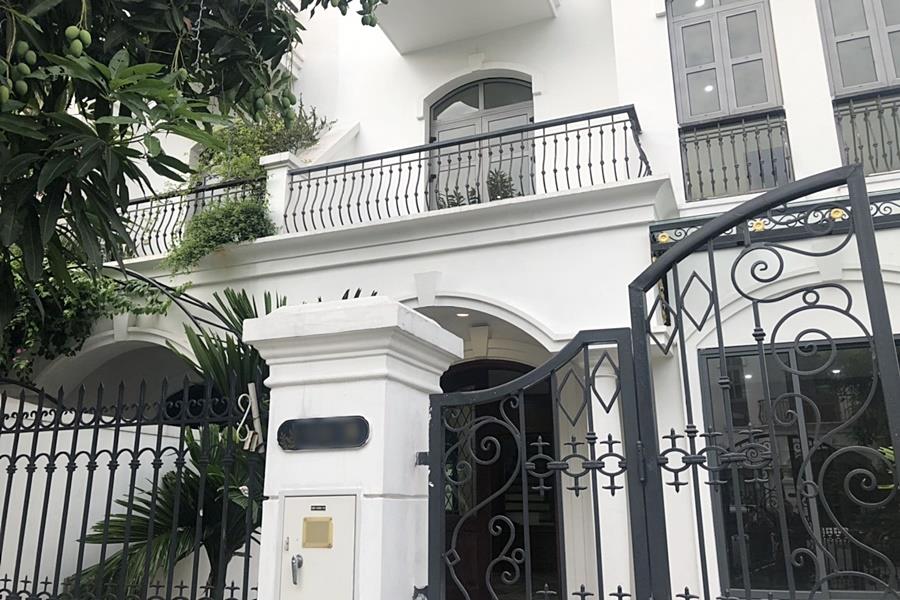 Vinhomes Harmony: Brand new & neoclassical style 06-bedroom house at Phong Lan, Elevator, unfurnished