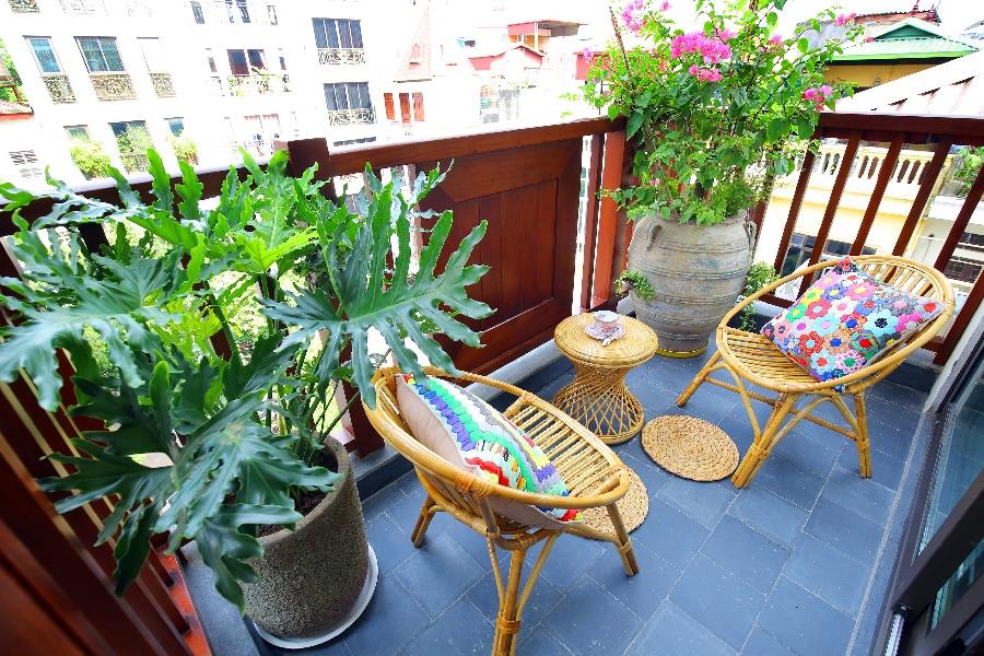 Spacious with wooden style 2 bedrooms apartment in Ba Dinh