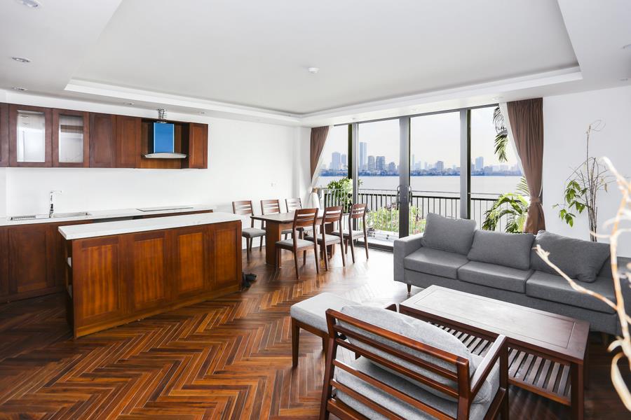 Charming Westlake view High floor 03 bedroom apartment on Vu Mien street