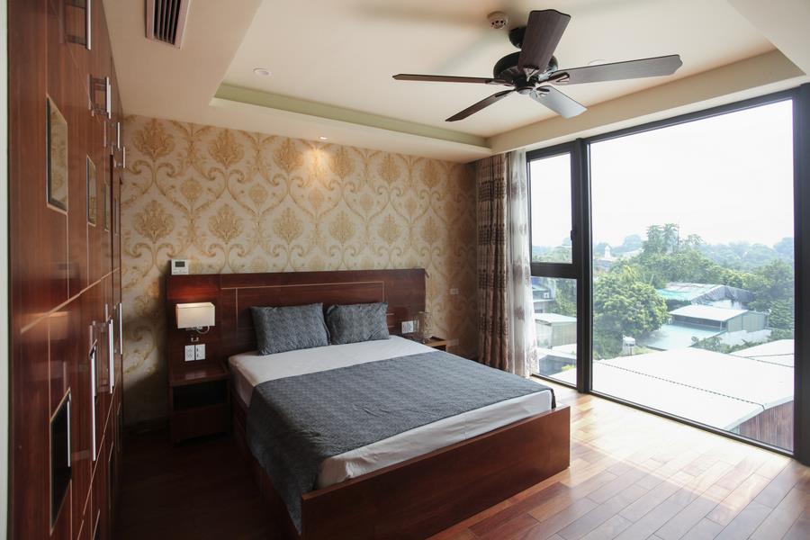 Spacious and modern 03 bedrooms apartment, 05 min to the West Lake