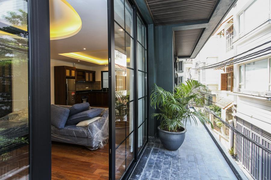 Brand new & Modern 2-bedroom apartment on Au Co street