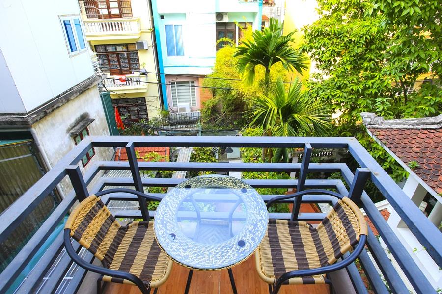 Good price studio apartment for rent in Tu Hoa Tay Ho, open airy