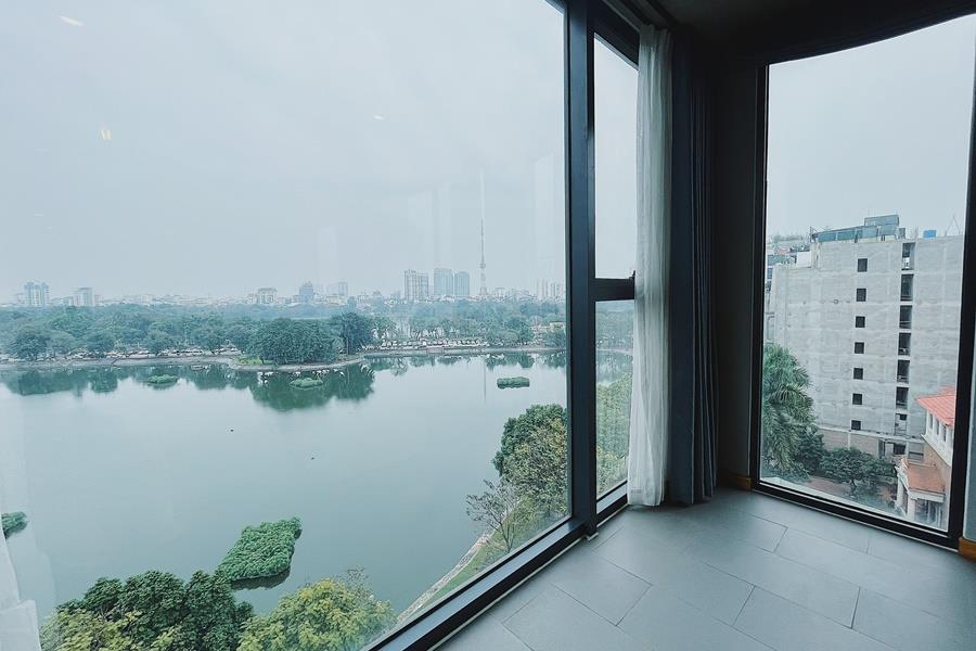 Amazing Lake view 2 bedroom apartment for rent at Ba Mau Lake, Dong Da Ha Noi