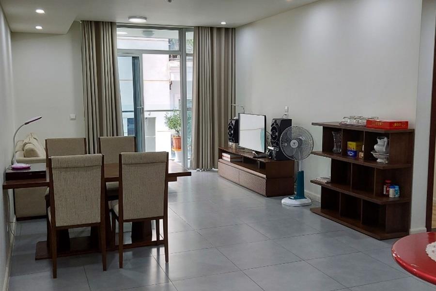 Bright and airy 02 bedroom apartment rental at Watermark, balcony