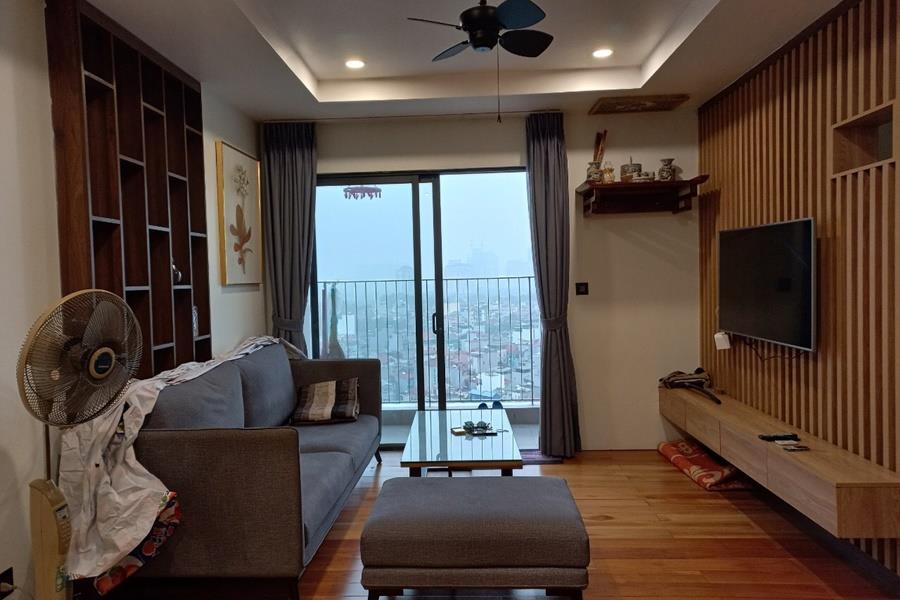 Elegant City view 02 bedroom apartment in Kosmo Tay Ho.