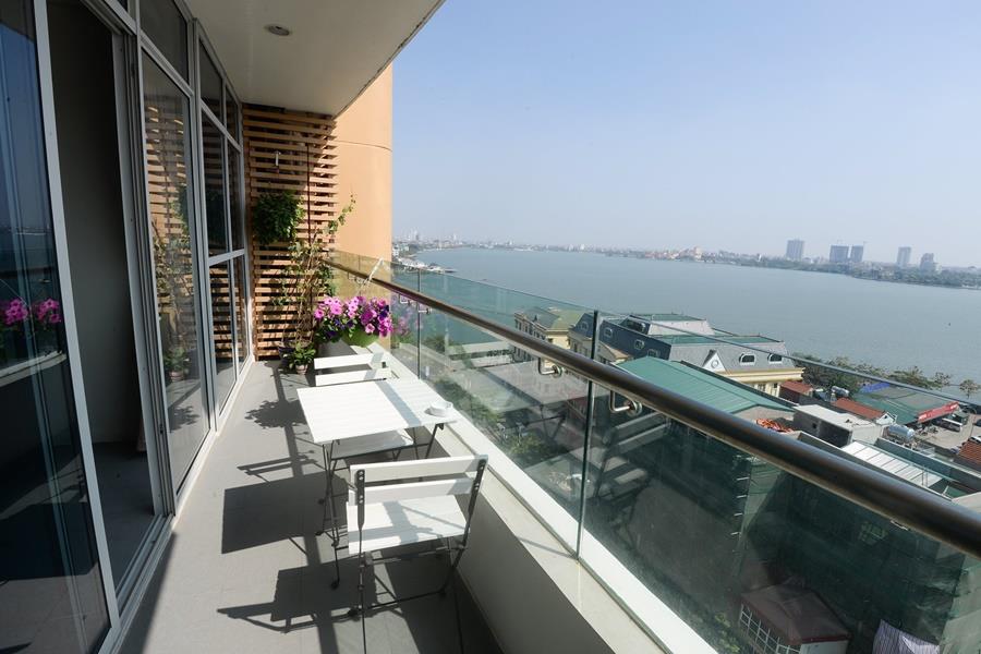Watermark: Lake view & fully furnished 02 bedroom apartment, balcony