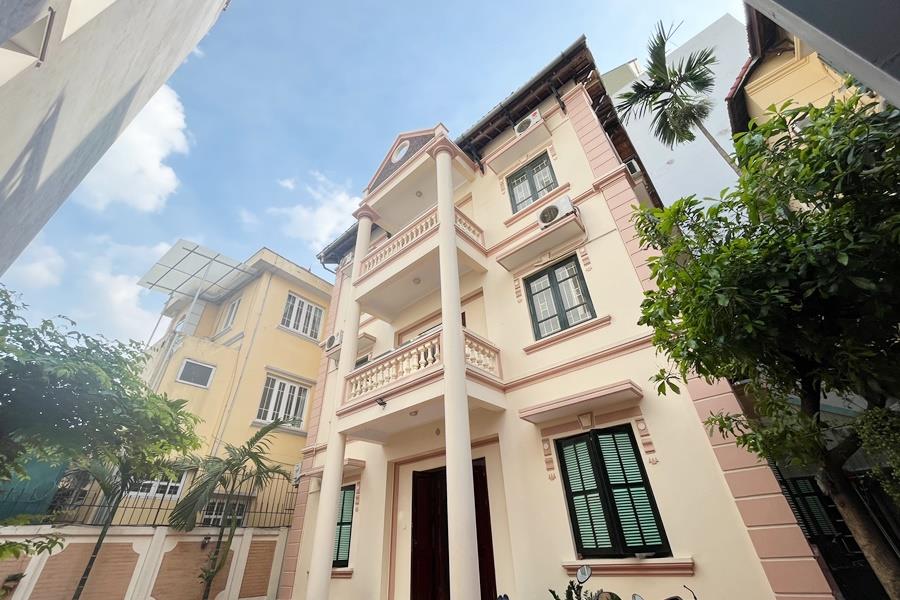 Spacious beautiful 4 bedroom house for rent in To Ngoc Van Tay Ho, large court yard
