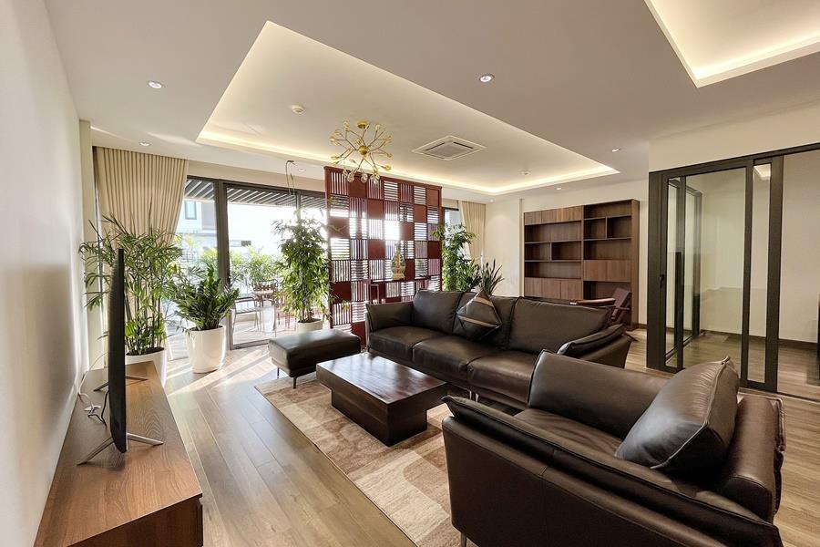 Luxurious 04 bedroom apartment with huge balcony for rent in Tay Ho