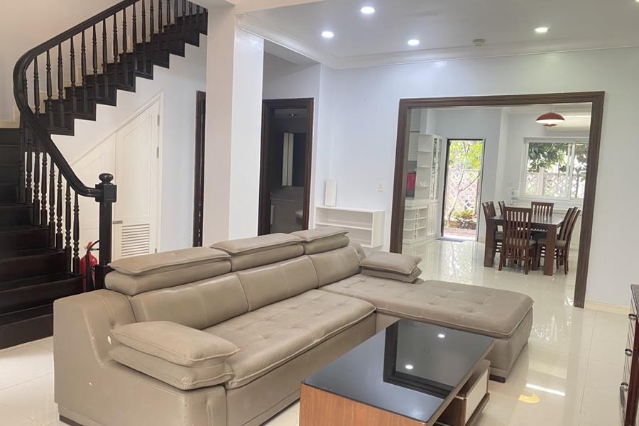 Newly renovated fully furnished 05 bedroom house In Splendora An Khanh