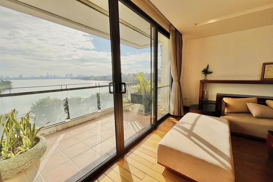 West Lake view apartment with 2 bedrooms in Xuan Dieu