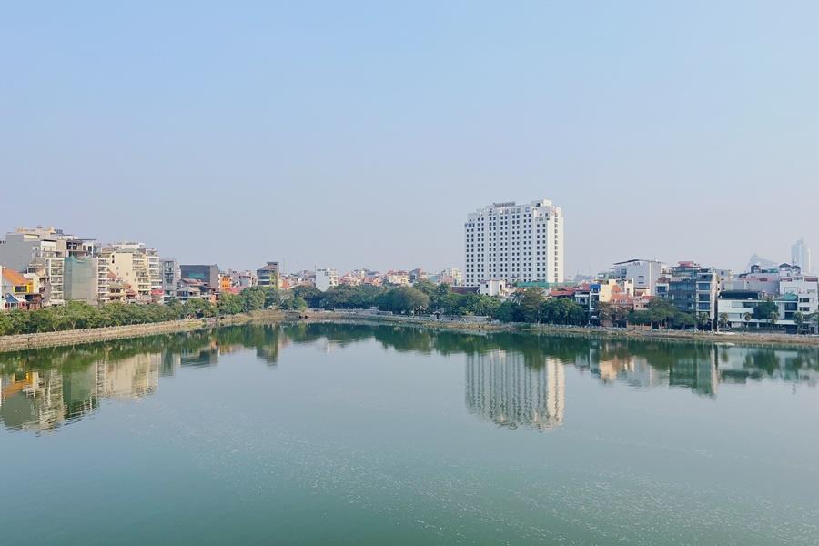 Spacious 01 bedroom apartment for rent on Quang An street, Lake front