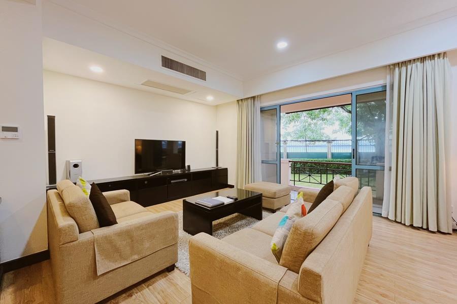 Diamond Suites WestLake: Charming 03 bedroom serviced apartment for rent.